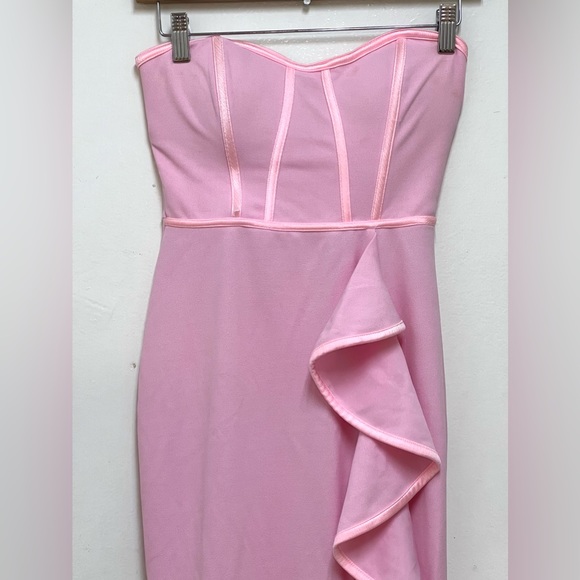 Fashion Nova Strapless Pink Ruffled Dress Front Slit Size S - Picture 2 of 8